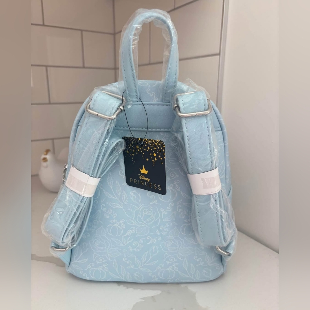 brand new with tag Loungefly Disney Cinderella Sketch Mini Backpack - Picture 10 of 11